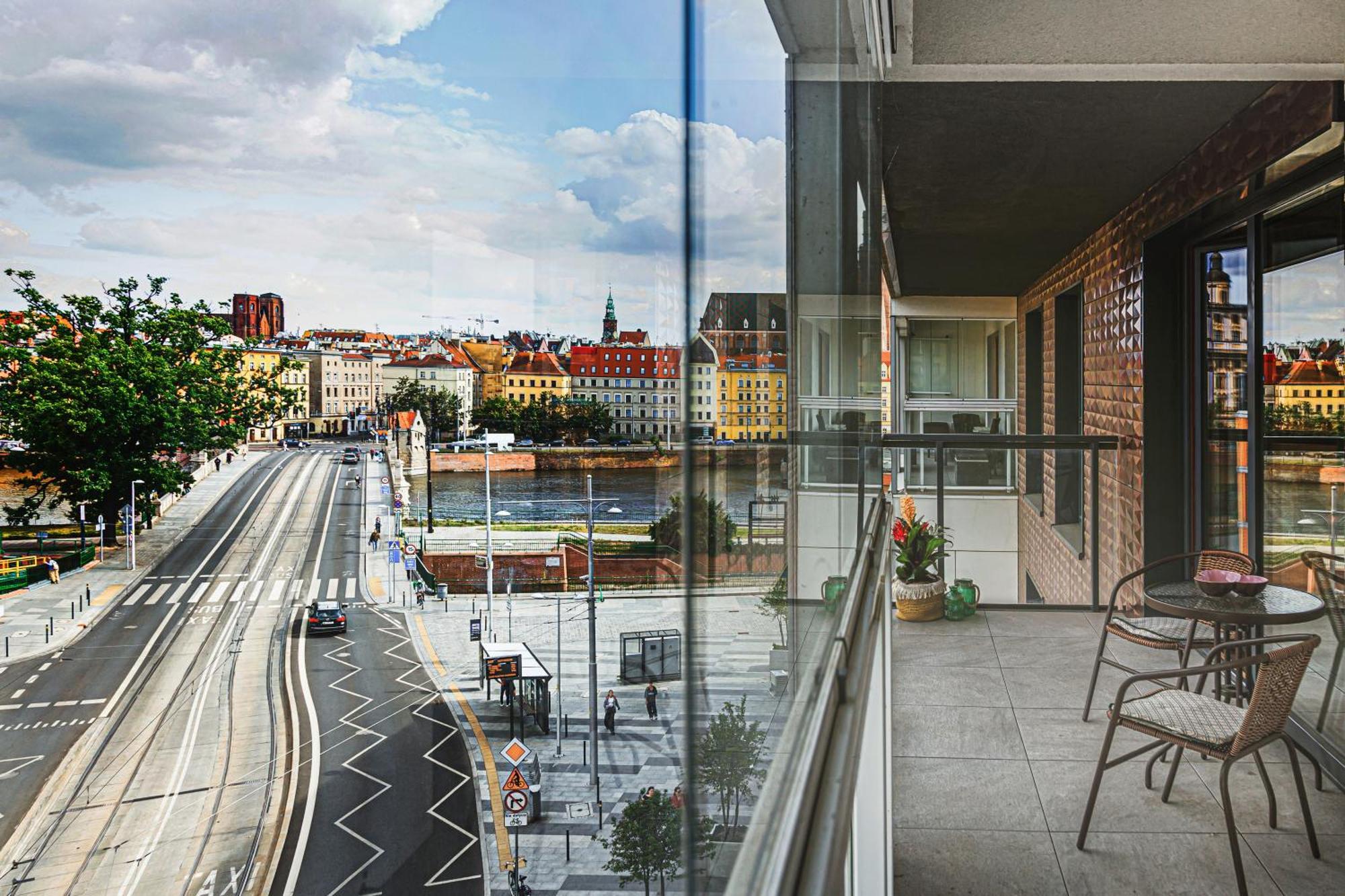 Luksusowy Apartament Z Parkingiem I Klimatyzacja W Samym Centrum Wroclawia Экстерьер фото